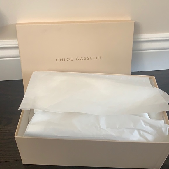 Chloe Gosselin Tori Stiletto - Picture 2 of 7